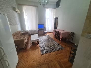 ağdaşda evlər: 3 otaqlı, Səbail r. r-nu — 8