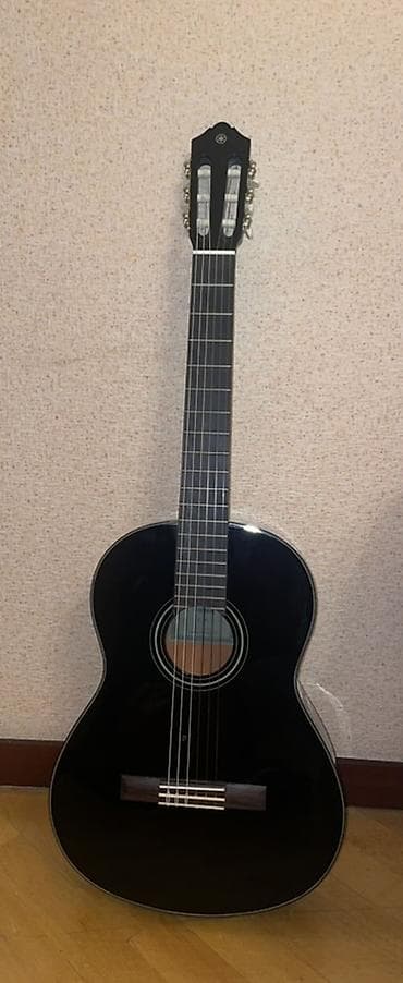 Köçürük deyə Yamaha C40BL//02 model klassik gitaramı təcili satıram lalafo.az -da Köçürük deyə Yamaha C40BL//02 model klassik gitaramı təcili satıram