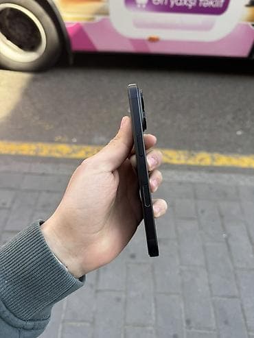 iphone 1: IPhone 16, 128 GB, Qara, Face ID — 2