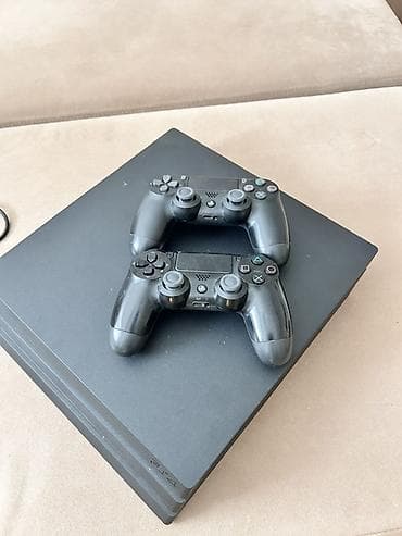 ps4 pro disc: Sony PlayStation 4 Pro (PS4 Pro) – 1 TB oyun konsolu dəsti Paketə — 3