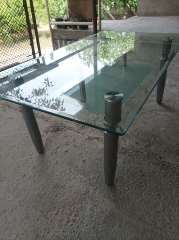 suse caynikler: Jurnal masası, İşlənmiş, Açılmayan, Şüşə, Dördbucaq masa — 1