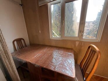 şəkidə ev: 4 otaqlı mənzil kirayə verilir orta blok orta mərtəbədə — 4