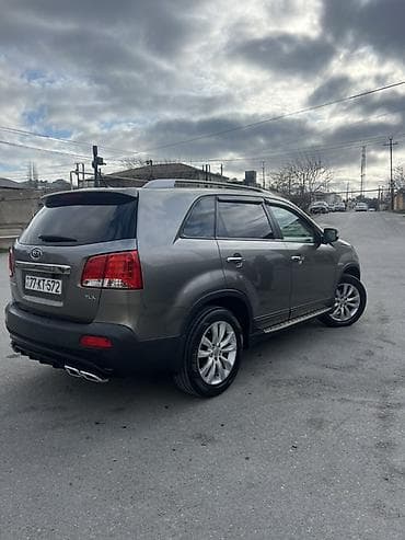 x5 bmw 2000: Kia Sorento: 2 l | 2011 il Krossover — 3