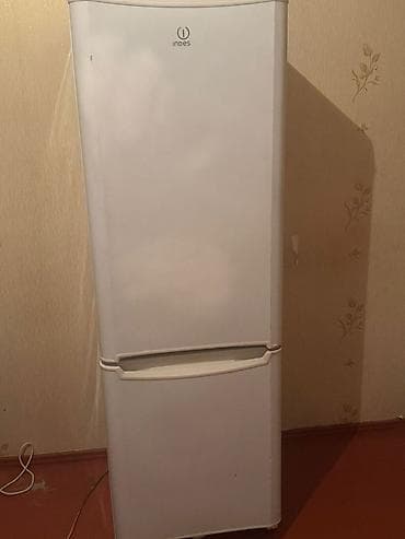 xaladilnik: İndesit soyuducu satılır 200₼. Tam işləkdir.Ünvan Əcəmi 1025 — 1