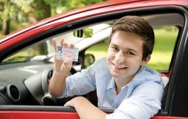 şofer isi: Taksi sürücüsü tələb olunur, Nəqliyyat təmin edilir, Həftəlik ödəniş, 3-5 illik təcrübə — 1