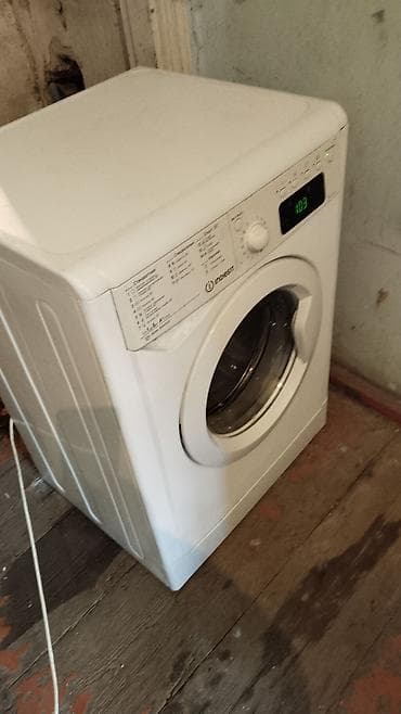 manitor maşın: Paltaryuyan maşın Indesit, 6 kq, İşlənmiş, Ödənişli çatdırılma — 2