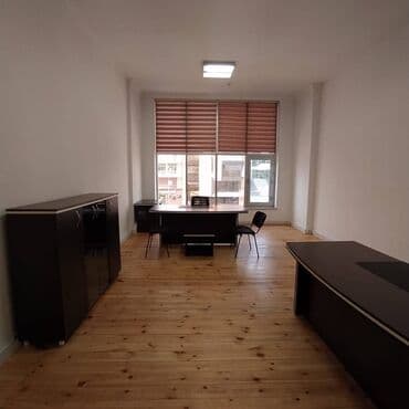 nerimanov icare obyekt: Nərimanov montində ofis yol kənarı ümumi sahəsi 45 kv,m olan, ofis — 3