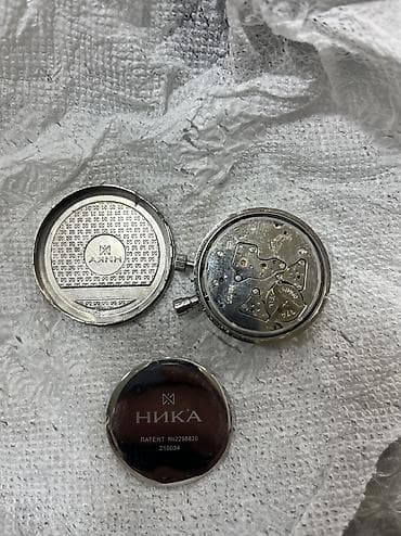 prada canta: Yeni, Qol saatı, Nika, rəng - Gümüşü — 7