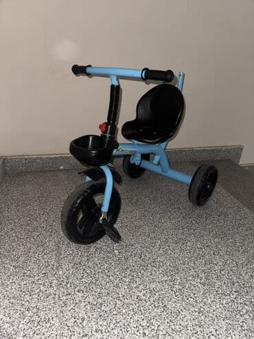 детские трехколесные велосипеды вest trike: Uşaq üçtəkərli velosipedi – mavi rəngdə Xüsusiyyətlər: - 3 təkərli — 1