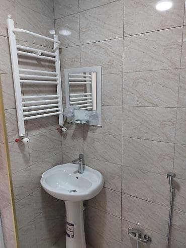 gencede ev: Sabunçu ray.Bakıxanov qəs.(Razin).Super təmirli iki otaqlı kirayə ev — 9
