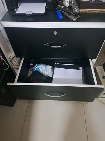 müdir üçün hədiyyə: Ofis dəsti mebeli satılır. 650 azn Real alıcıya endirim olacaq. Ofis — 5