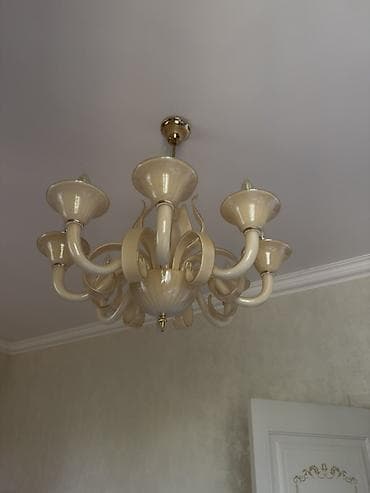 ritual samlar: Çılçıraq, 10 və daha çox lampa, Şüşə — 1