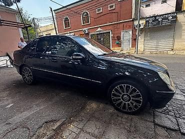 Mercedes-Benz C 240: 2.4 l | 2000 il Sedan — 4
