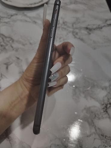 asus rog phone 5: IPhone 8 Plus, 256 GB, Qara, Barmaq izi — 3