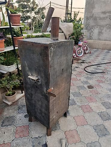 nerj boru: Dumanla bişirmə/smoker soba – metal korpuslu, ayaqlı, üst hissədə — 3