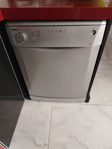 Beko qabyuyan satılır işlədilib təzə deyil bir problemi var yuxarı