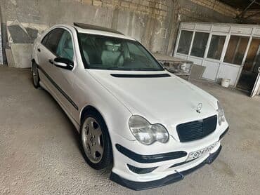 mercedes geyimleri: Mercedes-Benz C-Class: 2.3 l | 2005 il Sedan — 3