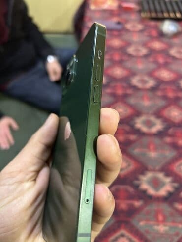 Bentley: IPhone 13, Yaşıl, Face ID — 2