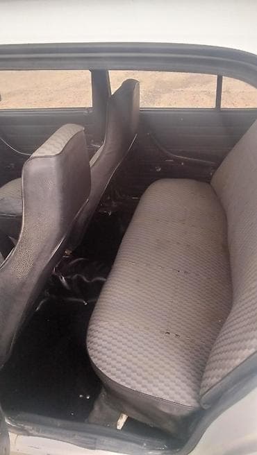 nolyeddi maşın: Son qiymətdir. vuruqsuz udarsız çürüksüz maşındı. 3-4 detalda yüngül — 5