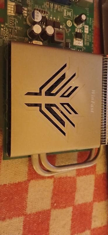 WinFast PX8500 GT TDH videokart - Yaddaş: 512 MB DDR2, 128-bit yaddaş