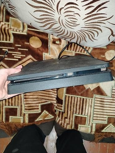 marshall 4: Məhsul: Sony PlayStation 4 (PS4) Slim + 2 ədəd DualShock 4 gamepad 1 — 1