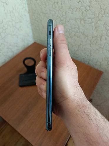 ayfon 12 pro: IPhone 11 Pro, 256 GB, Matte Midnight Green, Face ID — 7