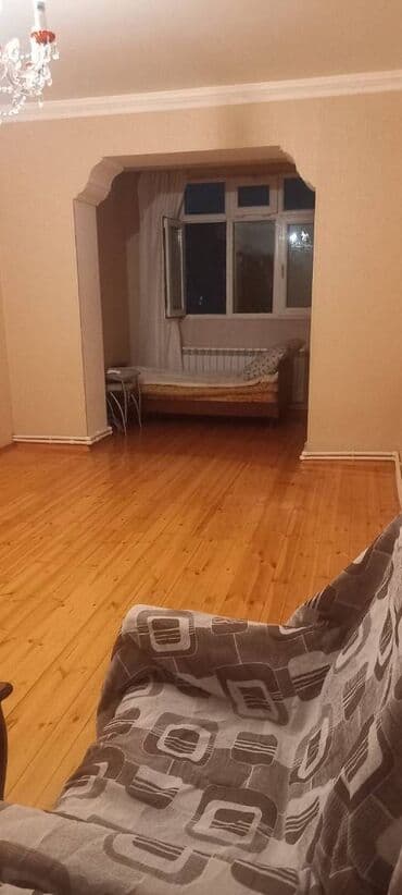 kirayə ev neftciler: Nizami rayonu,Lotos ticarət mərkəznin arxasında,5 mərtəbənin,5-ci — 6