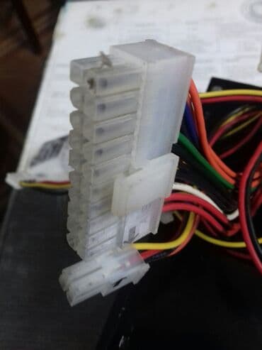 qida bloku 500w: Qida bloku 300 W, İşlənmiş — 1