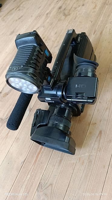 iphone 13 256: Sony HXR-MC1500 peşəkar video kamera - HD video çəkilişi üçün çiyin — 3
