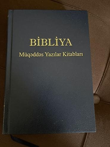 Kitab dəsti – 4 adda Hər biri ideal vəziyyətdədir, 4-ü birlikdə və ya