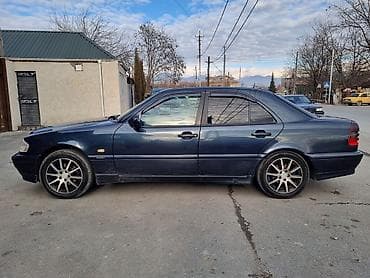 Su nəqliyyatı: Mercedes-Benz W202 C-sinfi sedan - Mühərrik: benzin, sırada 4 silindr — 6