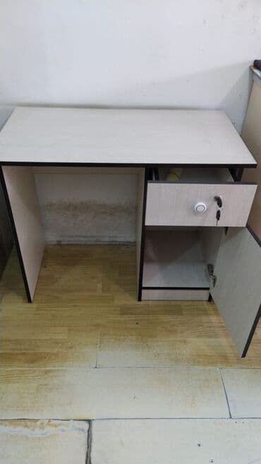 yazı masası qiyməti: Ofis mebeli . Ofis masasi Ofis stolu . İcsi masasi Masa Stol — 1