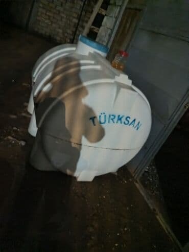 Баки: Бак, Пластик, 2000 л. л, Б/у, Бесплатная доставка — 3