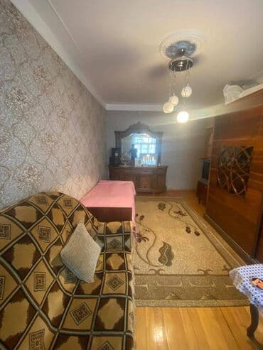 xacmazda satilan evler: Bakı, 4 otaqlı, Köhnə tikili, m. İnşaatçılar, 100 kv. m — 3