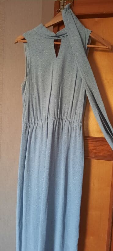 hamile donu: 42 yazılıb 36 və 38 ə gedir.hərəsi 1-2 dəfə geyilib.təzə kimi — 2