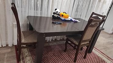 gəlincik üçün mebel dəsti: Qəhvəyi yemək masası və 2 ədəd stul dəsti - Klassik dizaynlı, tünd — 1