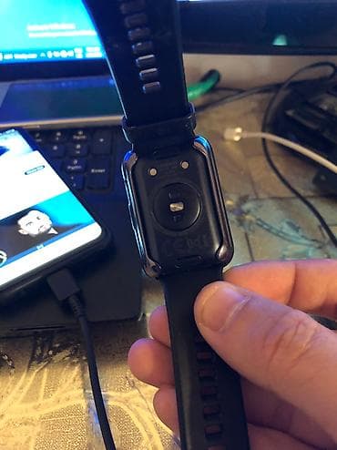 Smart saatlar: Huawei watch fit (tia-b09) satillir hec bir prablem yoxdu — 2