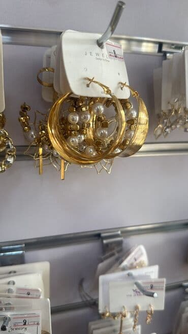 pandora qizil qolbaqlar instagram: Qadın bəzək aksesuarları – geniş seçim Məhsullar: - Qızılı tonlarda — 5