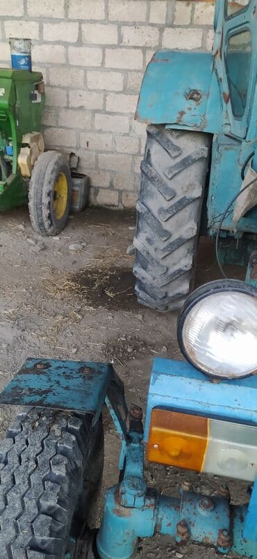 диски на авто бмв: Təqdim olunan mavi rəngli traktor kənd təsərrüfatı işləri üçün nəzərdə — 5
