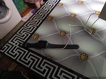 Ağıllı saat – qara rəng, kvadrat sensor ekranlı. Xüsusiyyətlər: - Tam