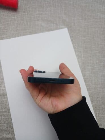 Powerbanklar: IPhone 13, 128 GB, Midnight, Face ID — 2