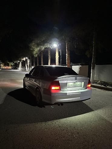 sprinter disk: Satılır: Sedan tipli minik avtomobili - Korpus: 4 qapılı sedan — 4