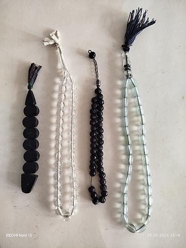 Qol saatları və aksesuarlar: Təsbehlər. Ağ təsbeh 6 manat. Firuzəyi təsbeh 6 manat. Qara təsbeh 6 — 1