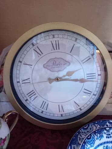 настольные часы: Настенные часы, Электронные, С секундной стрелкой — 1