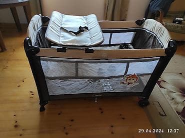 Uşaq üçün qatlanan çarpayı-maneyə (playpen) və alt dəyişmə masası — 1