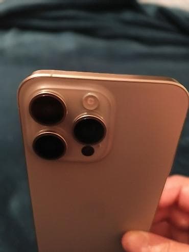 iphon 6 plus: IPhone 15 Pro Max, 256 GB, Natural Titanium — 6
