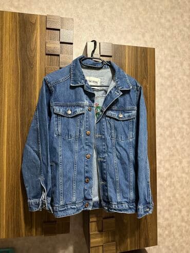 kurtkalar qiz ucun: Jeans kurtka.36 Razmer — 1