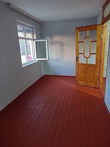 yevlax kirayə evlər: Mingəçevir şəhəri H.Əliyev pros. 70, Atabankın yanı, bank tərəfdən — 10