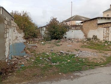 xacmaz torpaq bazarında: 3 sot, Tikinti — 5