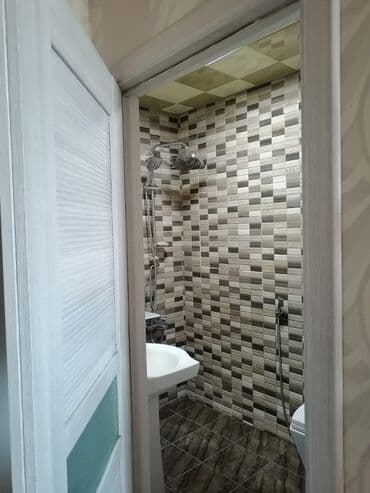 nəsimi kirayə evlər: 200 kvm 16/16 4 Otaqlı tam əşyalı satılır, yeni təmirdən çıxıb bahalı — 10